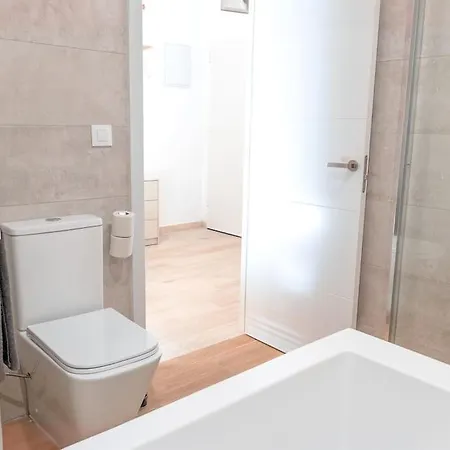 Acogedor Estudio En Triana Con Jacuzzi Y Wifi Seville Exterior photo