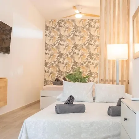 Acogedor Estudio En Triana Con Jacuzzi Y Wifi Seville Exterior photo