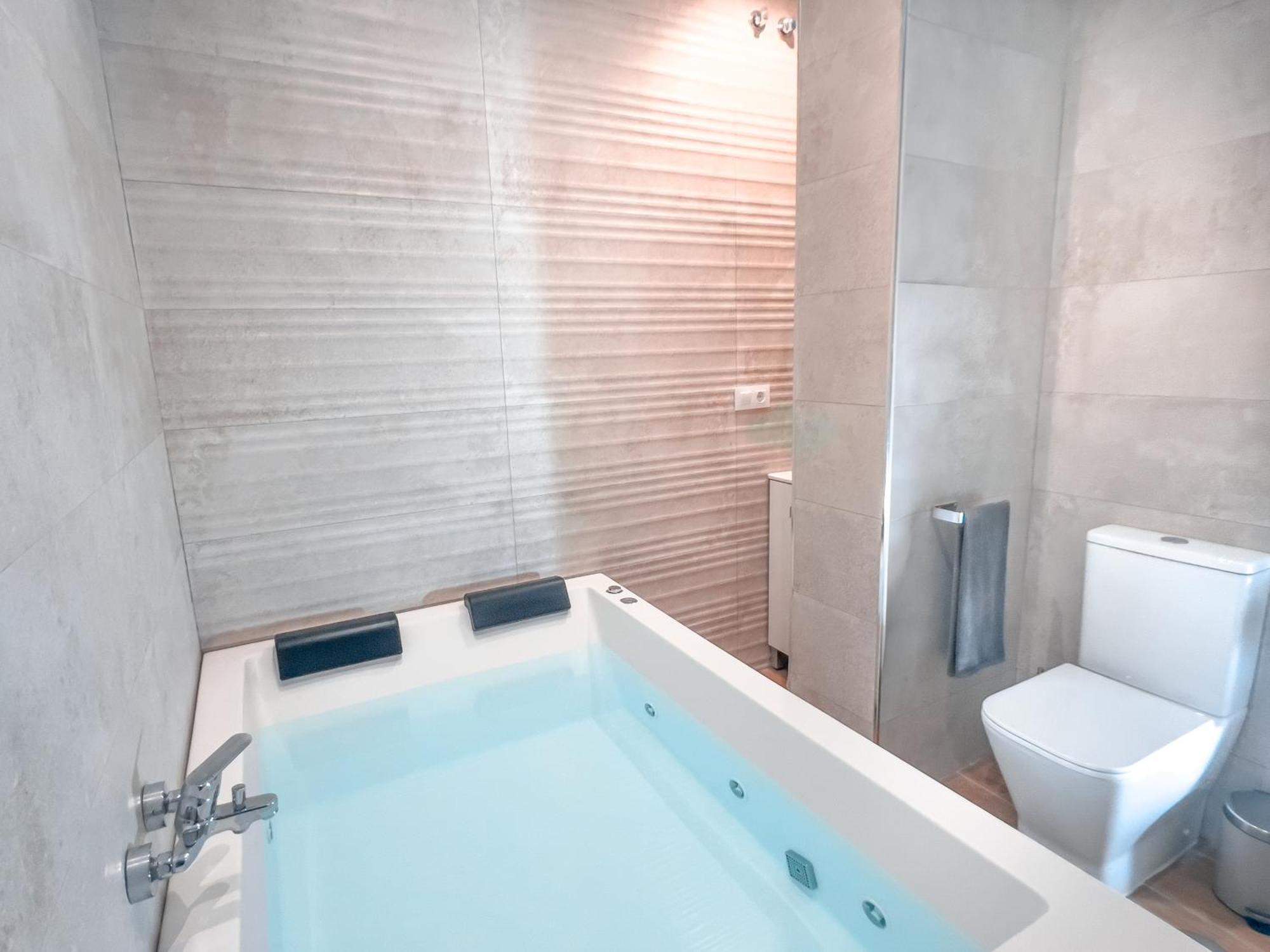 Acogedor Estudio En Triana Con Jacuzzi Y Wifi * Sevilha