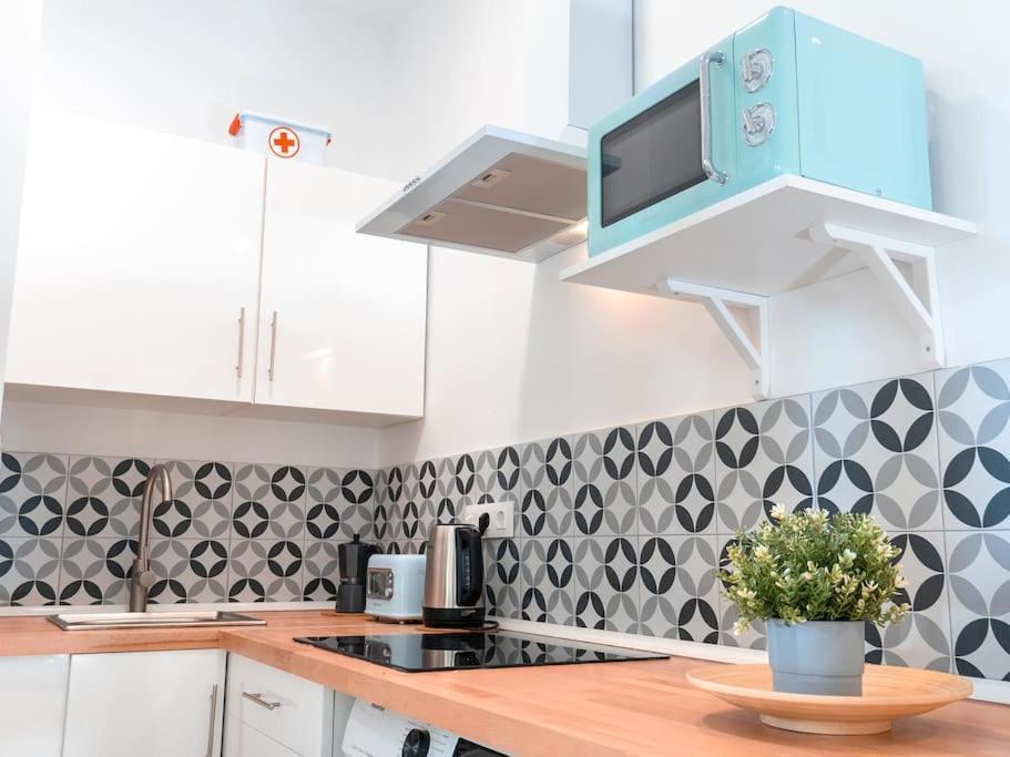 Acogedor Estudio En Triana Con Jacuzzi Y Wifi Séville