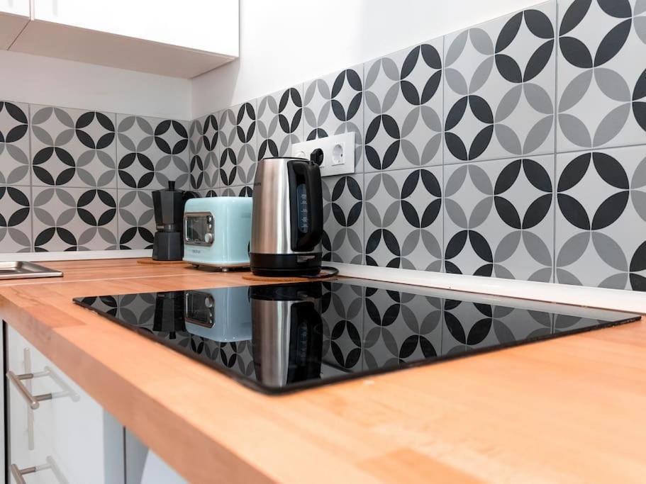 Apartament Acogedor Estudio En Triana Con Jacuzzi Y Wifi *